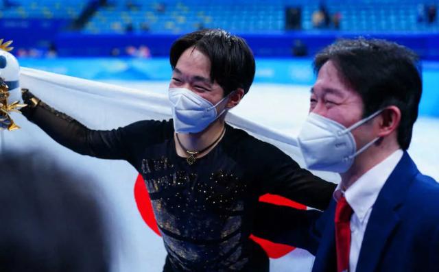 键山优真用银牌向父亲尽孝 感慨羽生宇野压力巨大