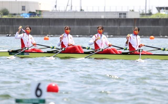 开云体育下载-28日回顾：赛艇跳水各夺一金 石智勇夺金牌破纪录