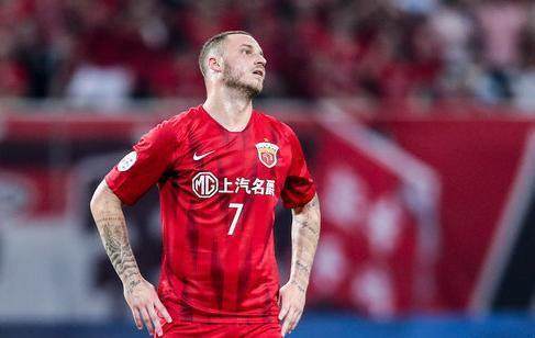 kaiyun-阿瑙透露春节在中国看春晚 称外援不是中超的一切